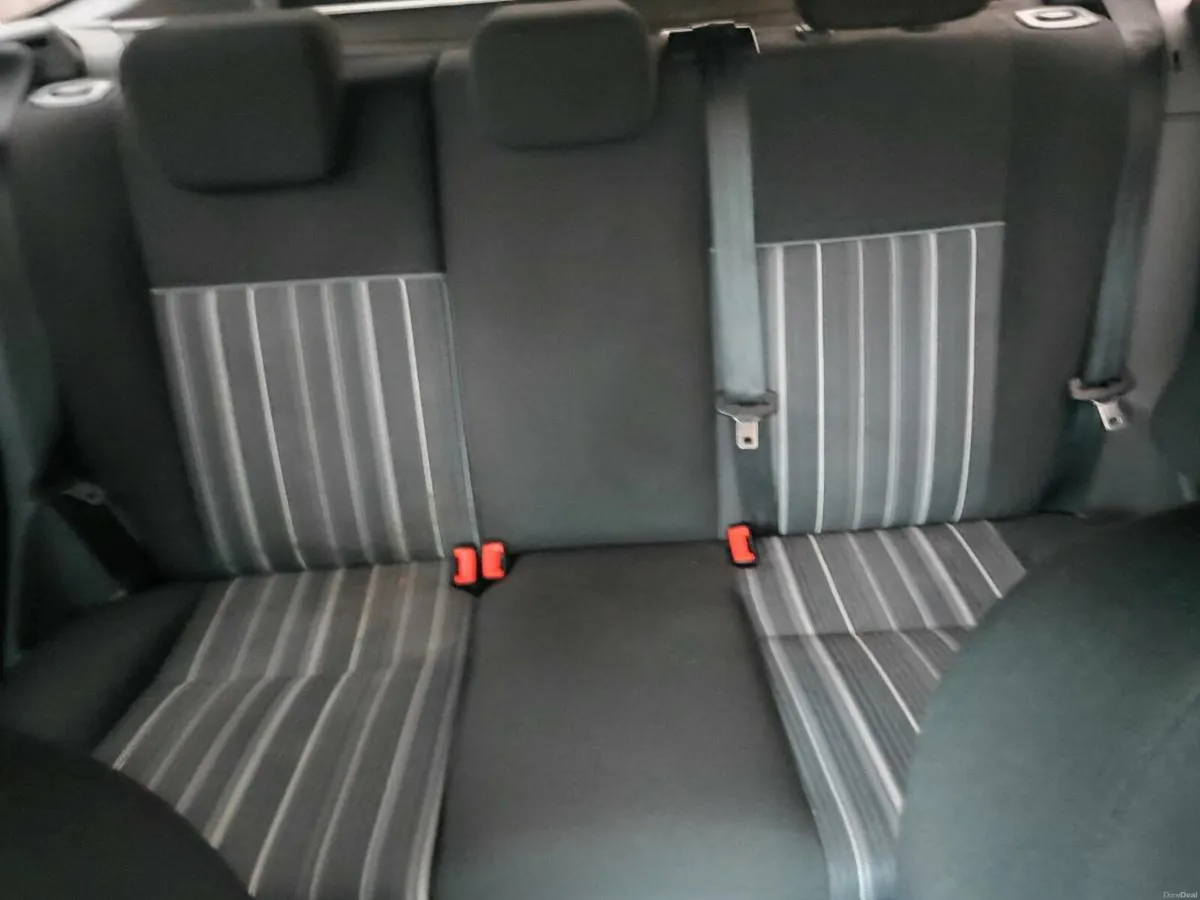 Ford Focus 2011 - Image 4