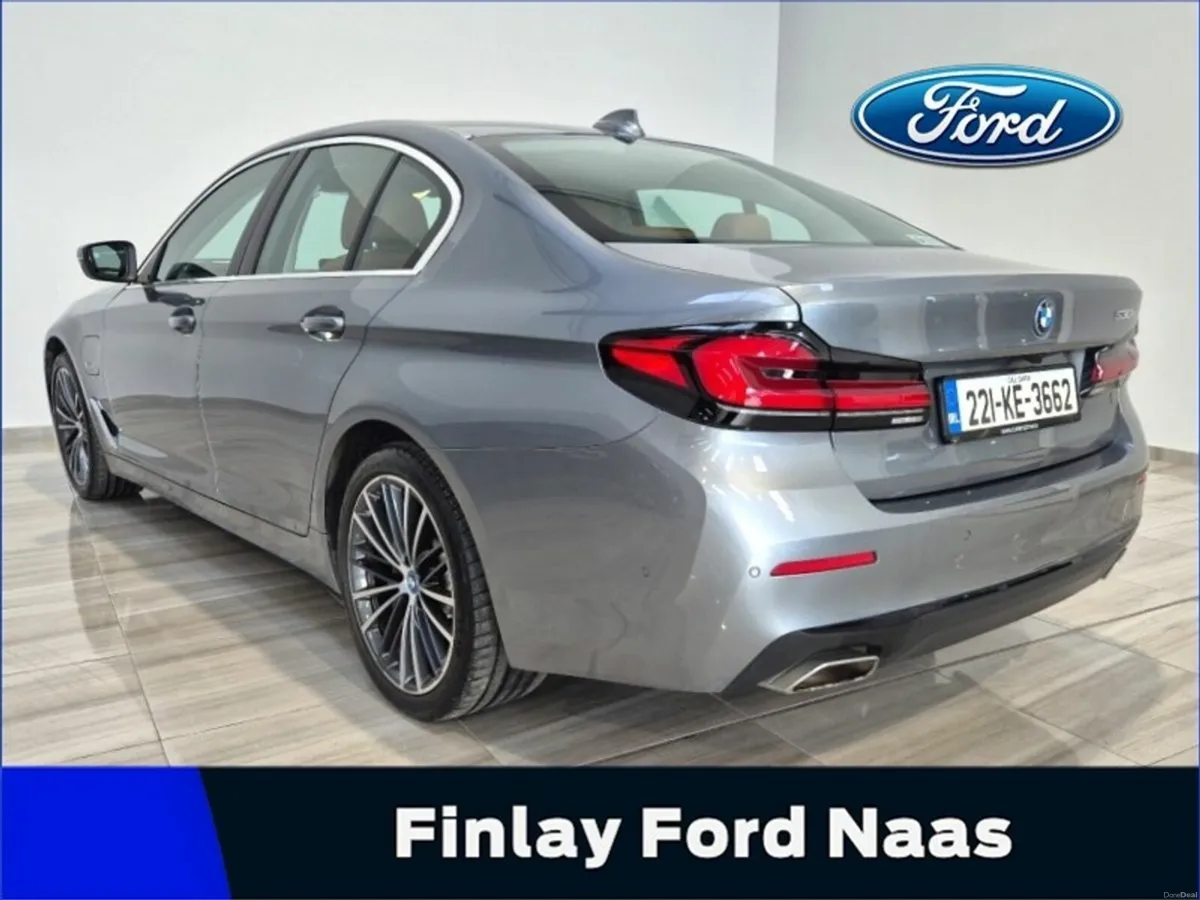 BMW 5-Series 530e SE PHEV, Upgrade interior , - Image 4