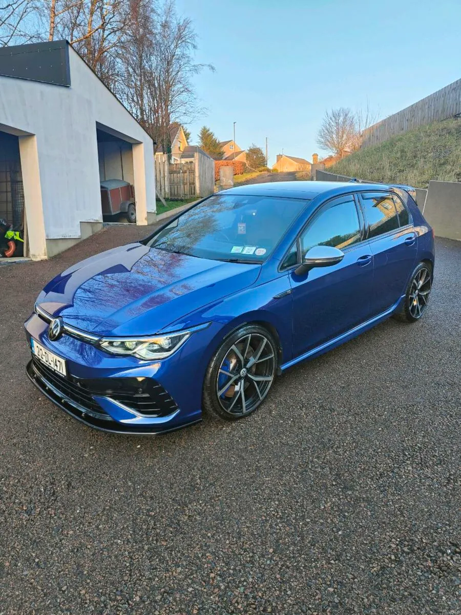 Volkswagen Golf R - Image 1