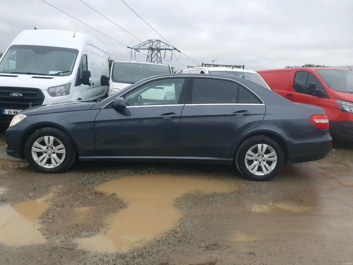 Mercedes e220 automatic - Image 3