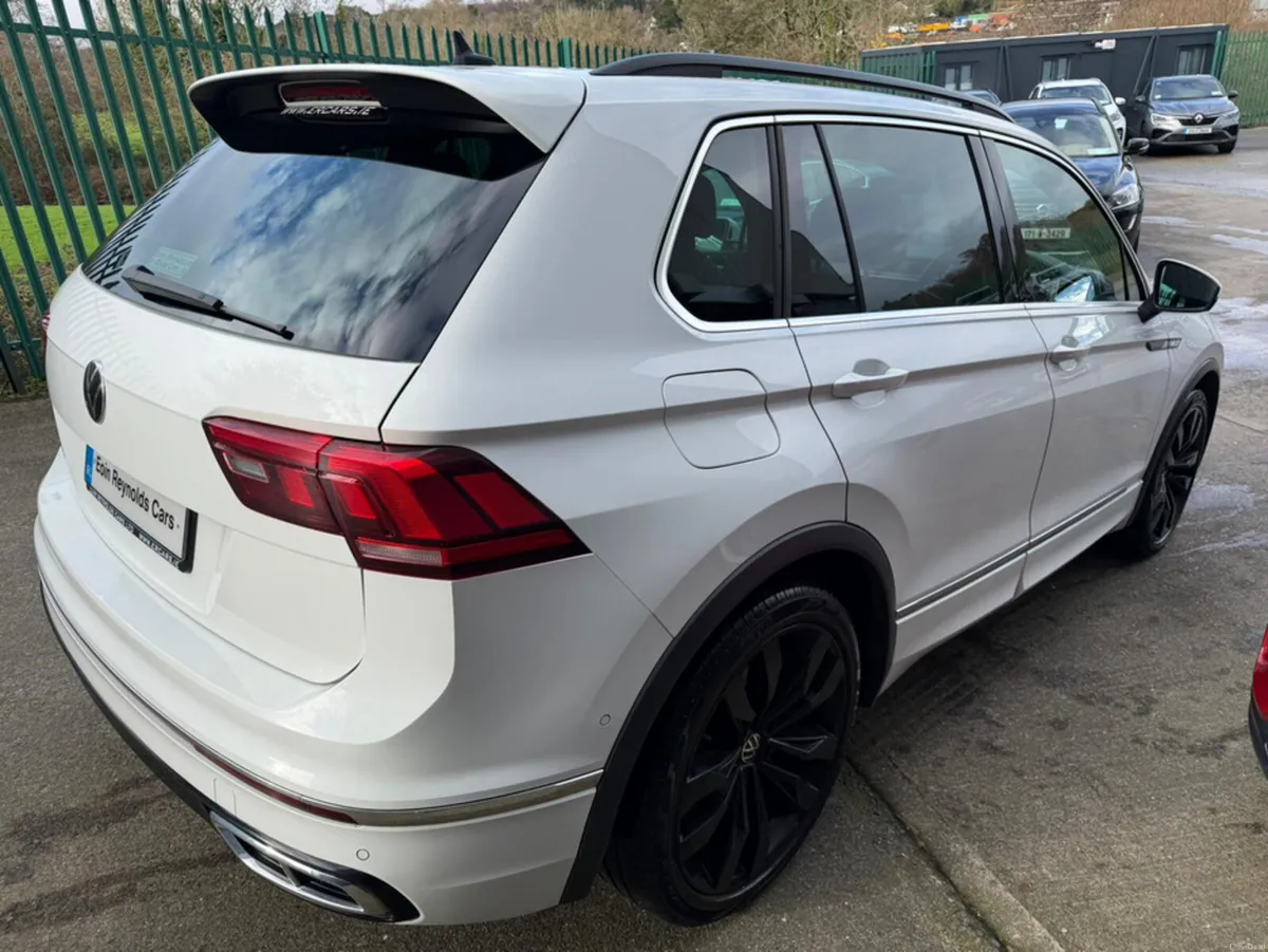 Volkswagen Tiguan R-LINE 2.0 TDI 6SP FWD 150HP  LO - Image 3