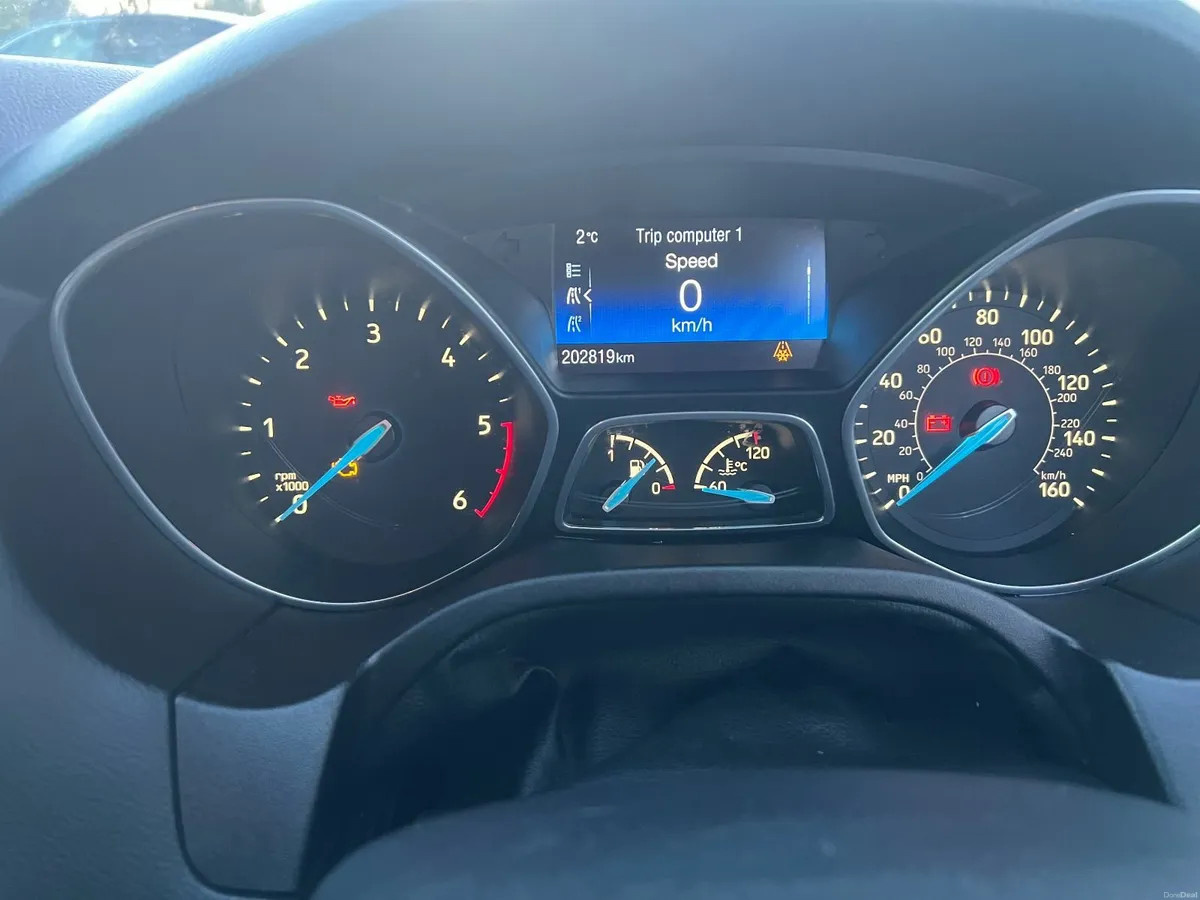 Ford Focus 1.5 TDCI Zetec 120PS - Image 4