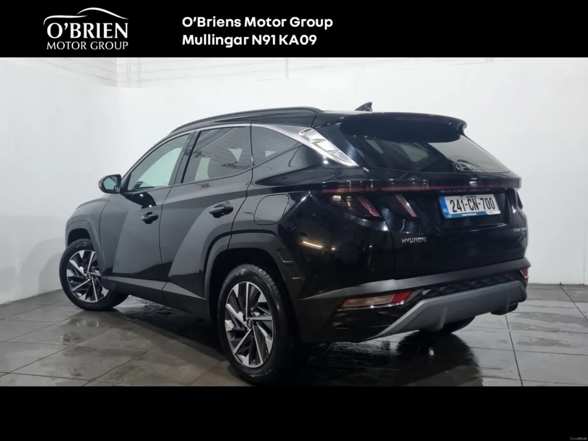 Hyundai Tucson 2WD Executive Plus - Image 3