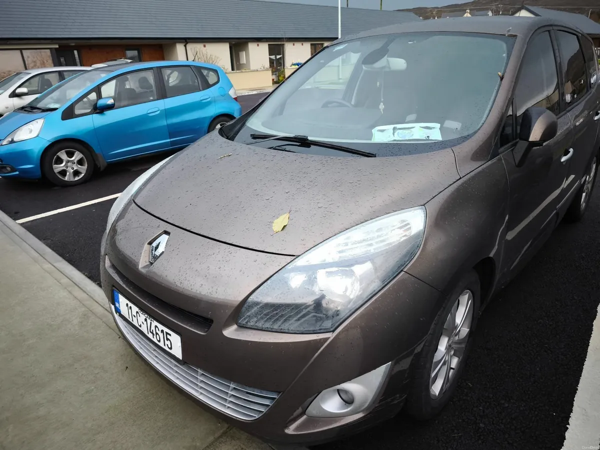 Renault Grand Scenic 2011 - Image 2