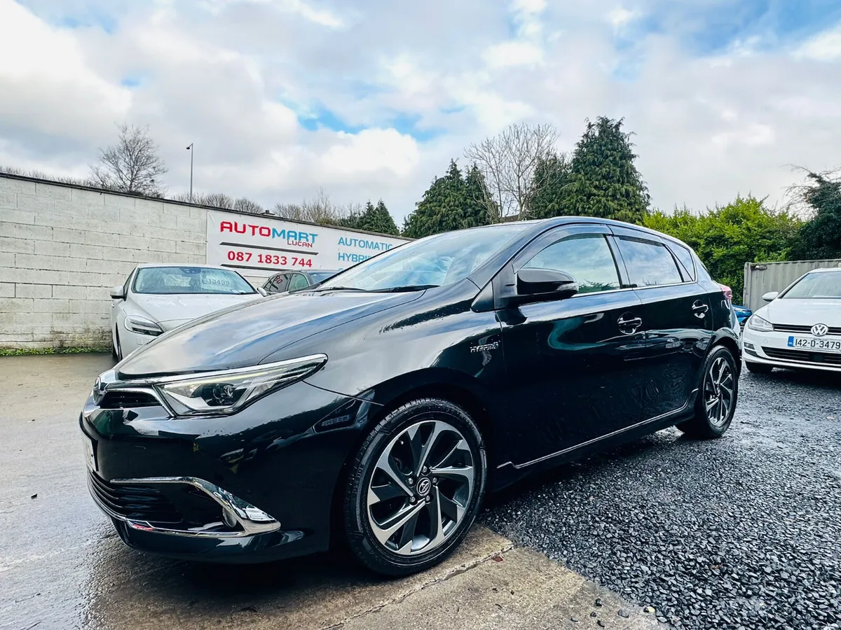 TOYOTA AURIS 2016 HYBRID LEATHER TOPSECS - Image 4