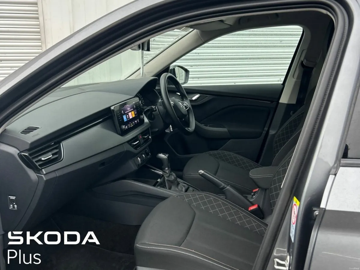 Skoda Kamiq AMBITION 1 LTR TSI AUTOMATIC ***WITH R - Image 4