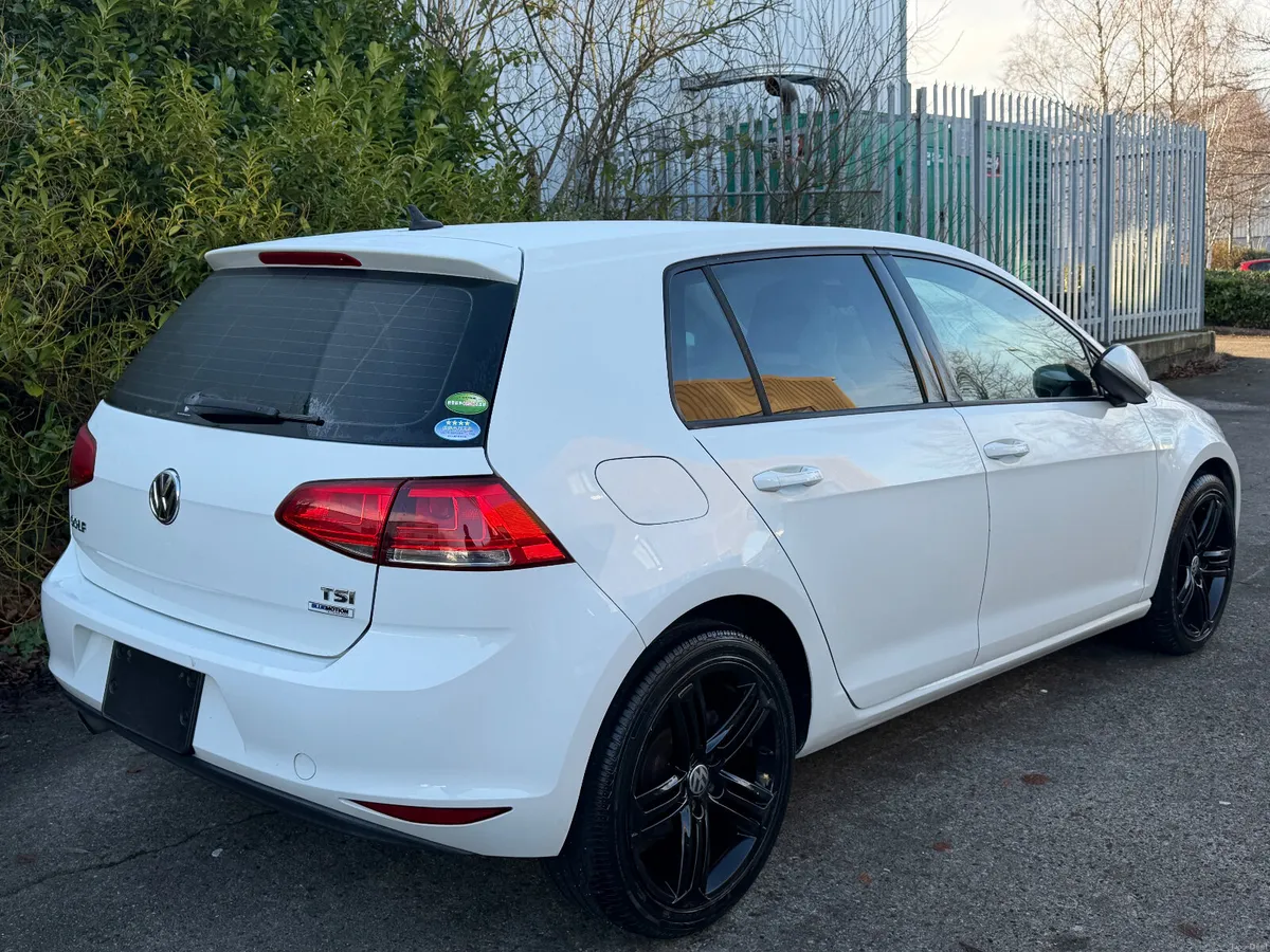 Volkswagen Golf Alloys Automatic Highline - Image 4