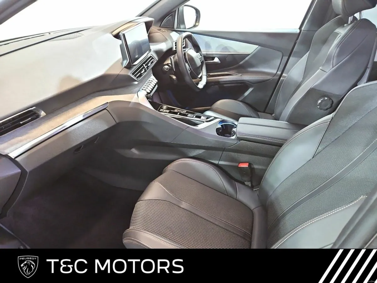 Peugeot 5008 GT 1.5 Diesel Automatic, Reversing Ca - Image 4
