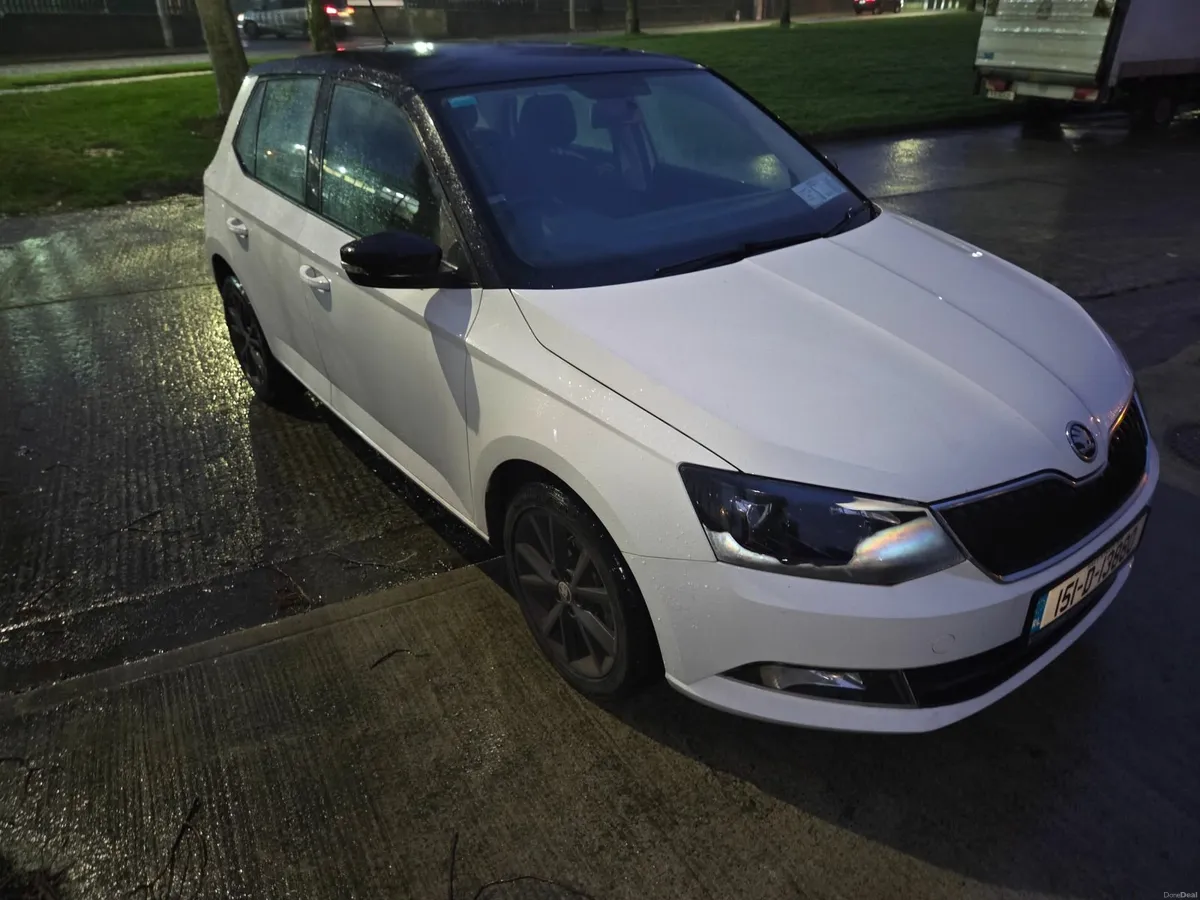 Skoda Fabia 2015 - Image 2