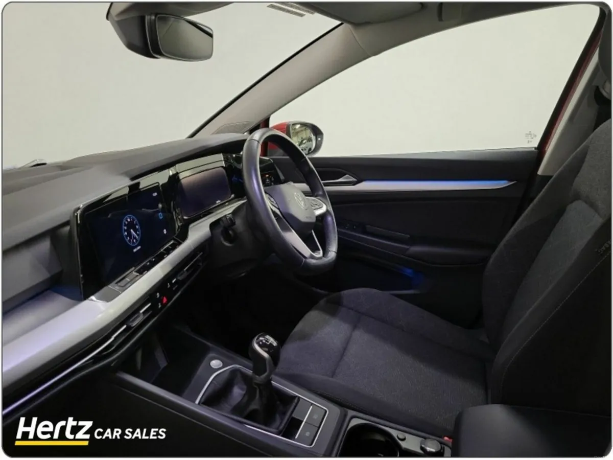 Volkswagen Golf LIFE 110HP Petrol Manual - Image 4