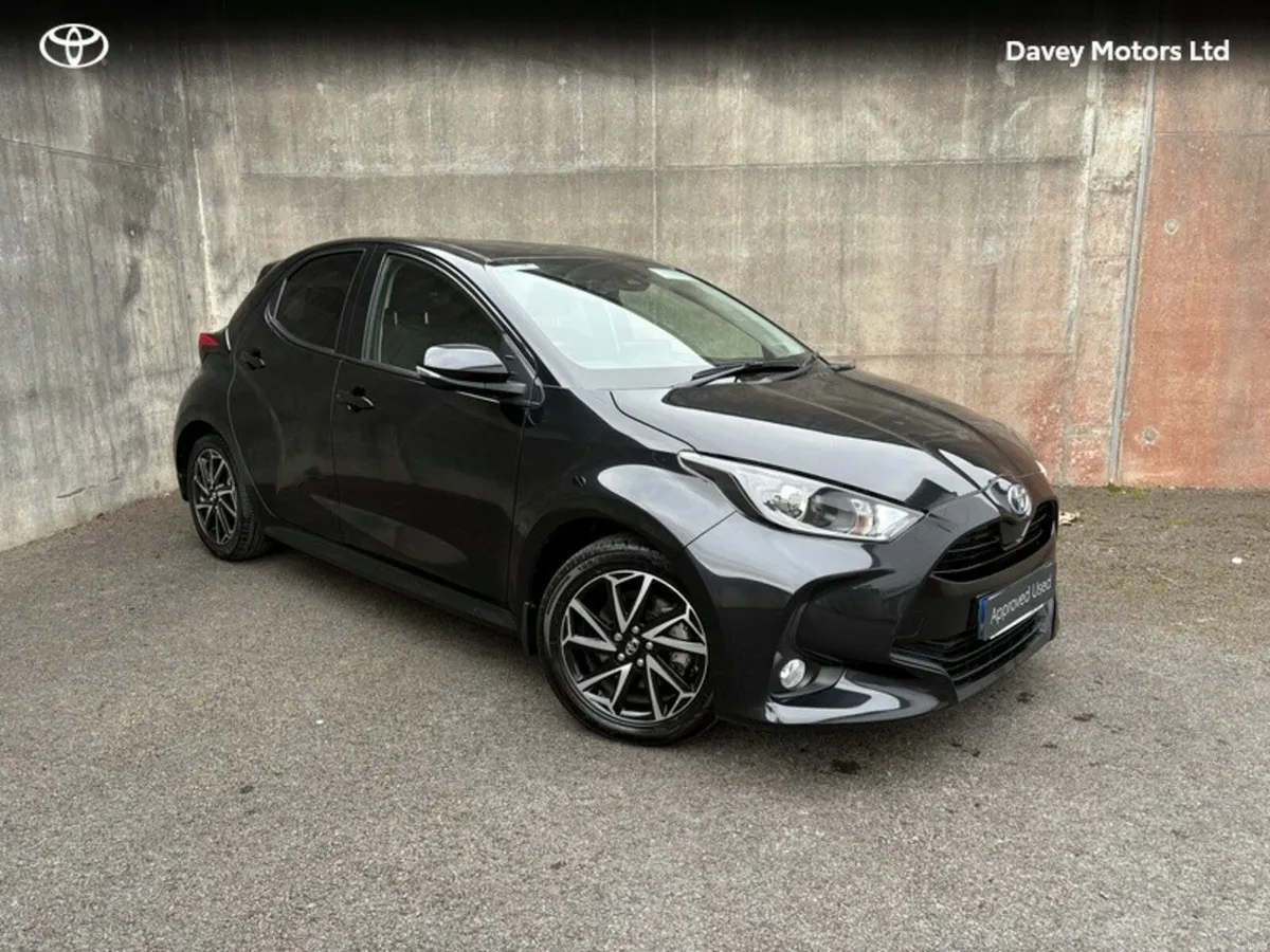 Toyota Yaris YARIS 1.5 HYBRID L/SPORT - Image 1
