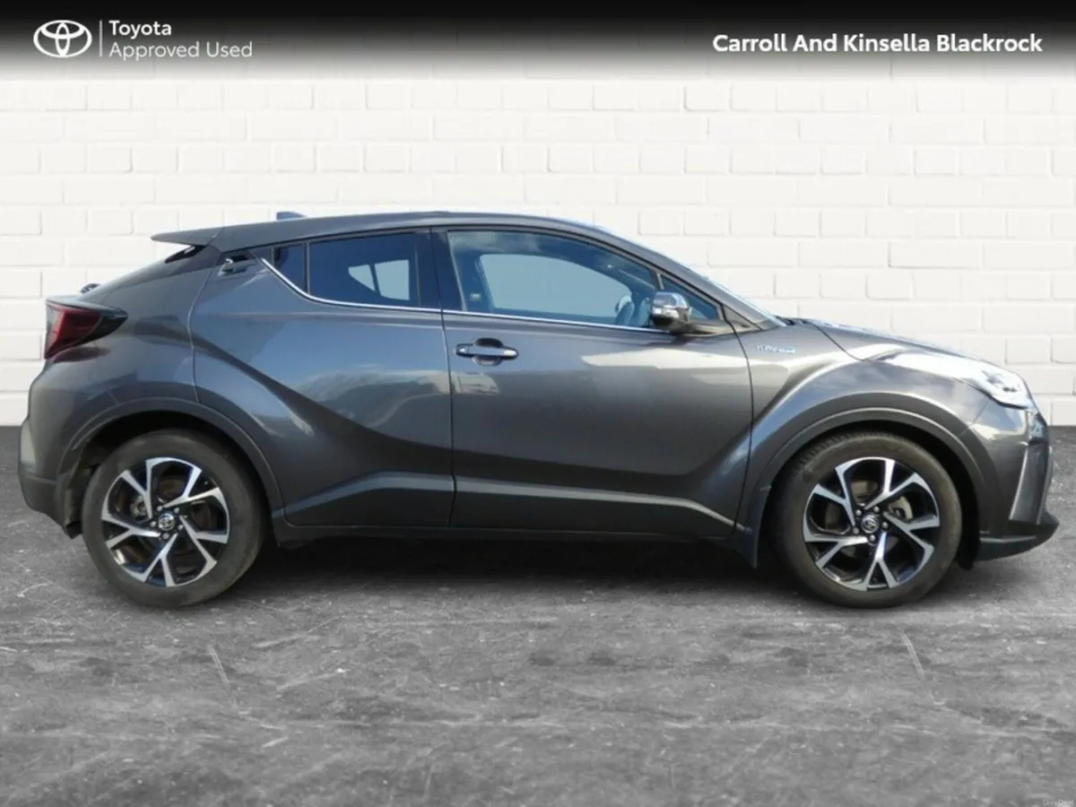 Toyota C-HR Hybrid Sport - Image 3