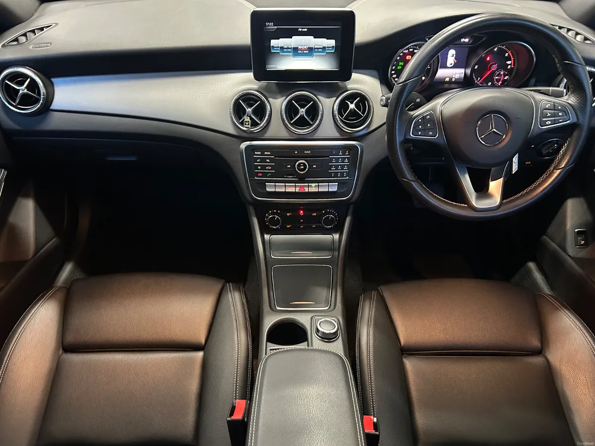 Mercedes-Benz Cla180D Urban - Image 4