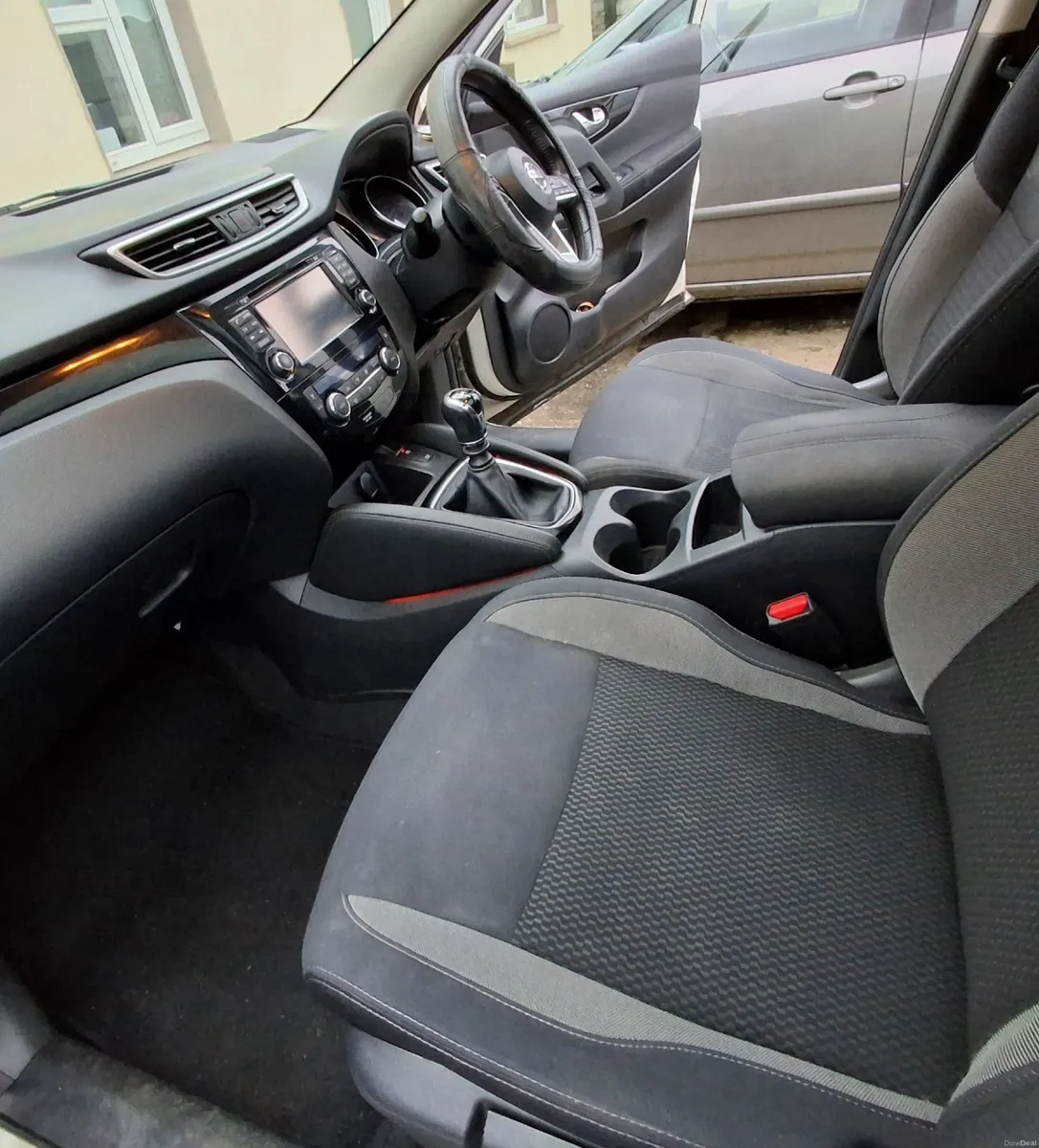 Nissan Qashqai 2017 - Image 2