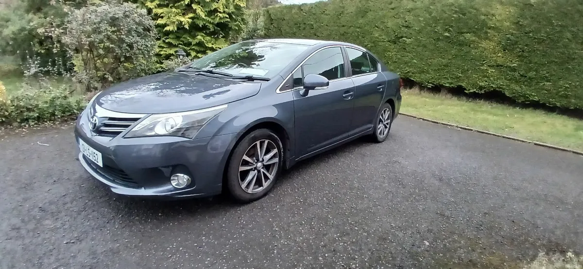 Toyota Avensis 2013 - Image 1
