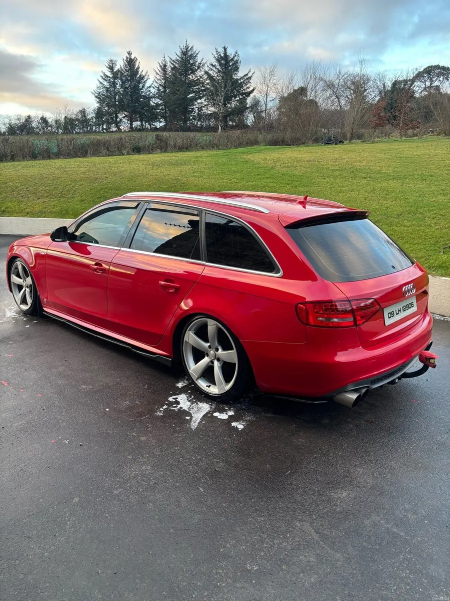 A4 b8 breaking - Image 1