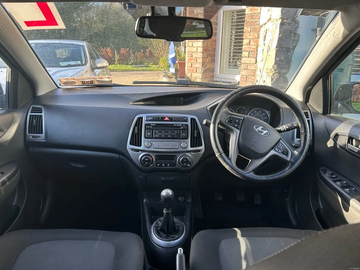 Hyundai i20 - Image 2