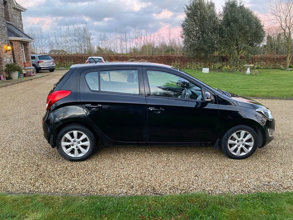 Hyundai i20 - Image 4