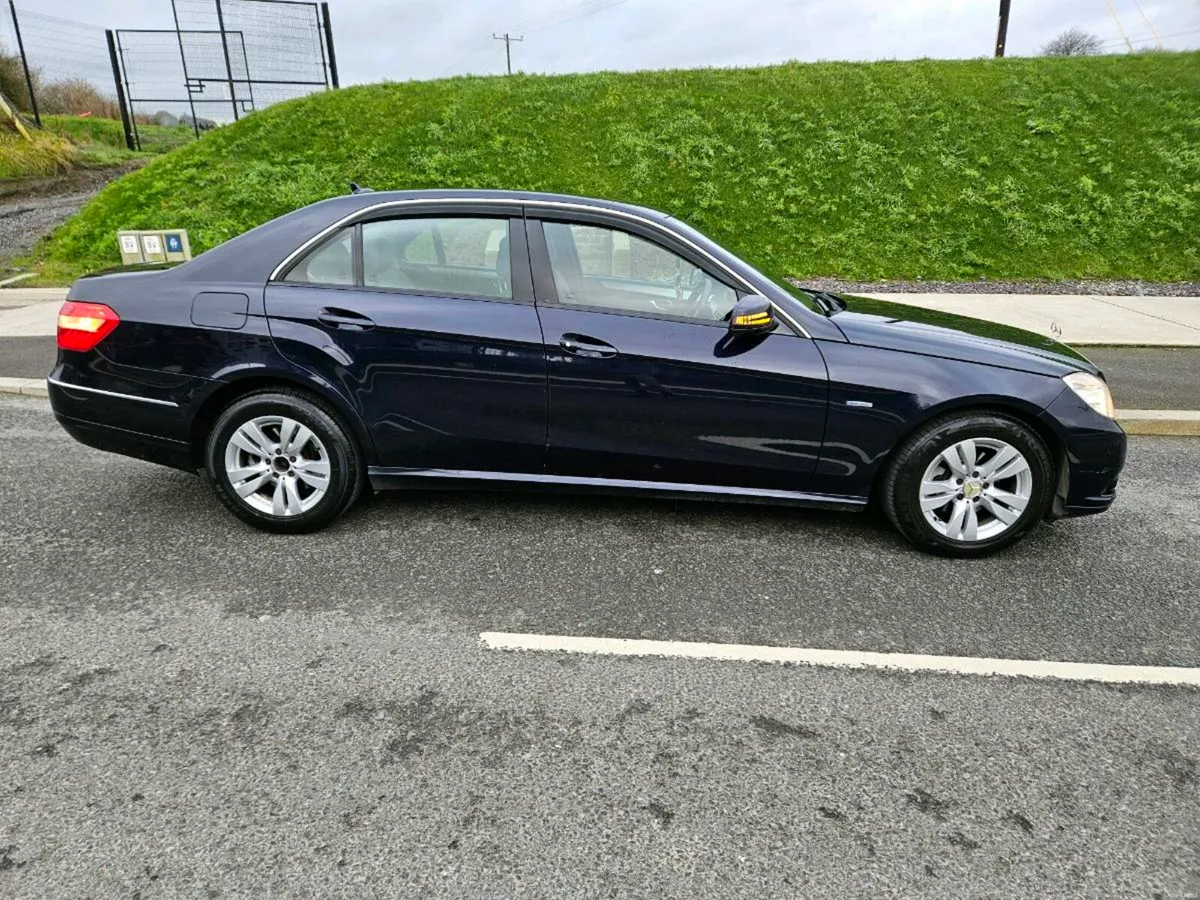 Mercedes e220 cdi AUTOMATIC  NCT 01/2027 TAX 06/20 - Image 2