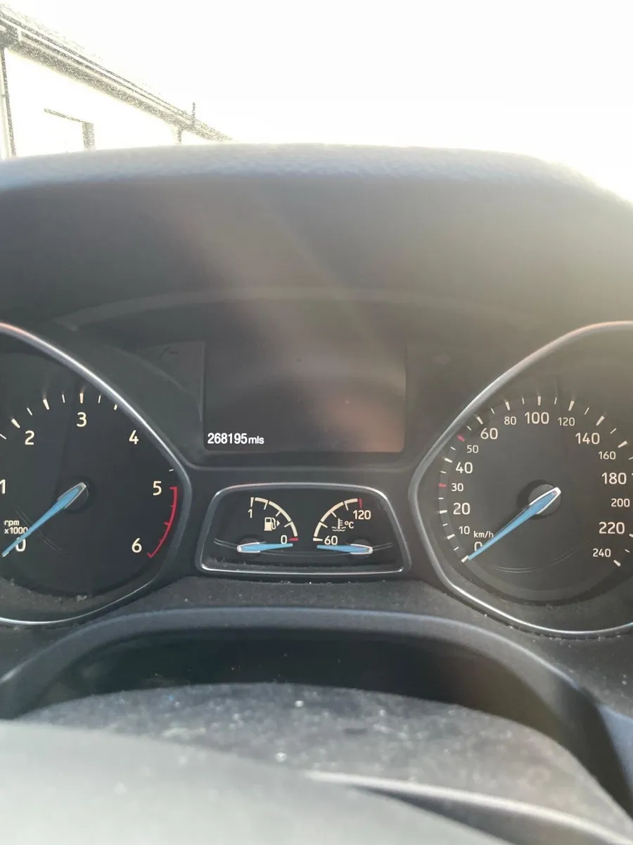 Ford Focus 2015 - Image 3