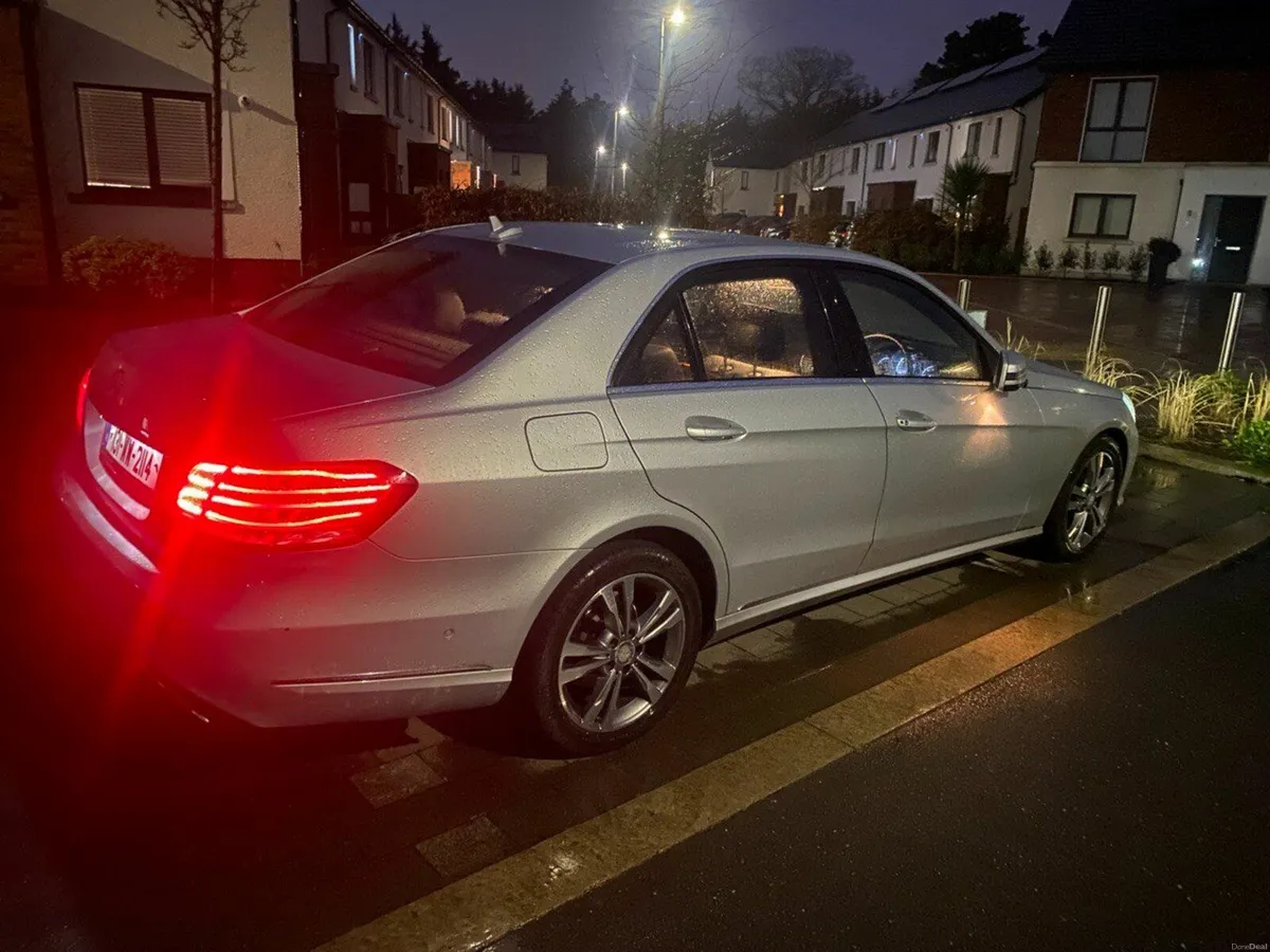 Mercedes-Benz E-Class 2013 - Image 1