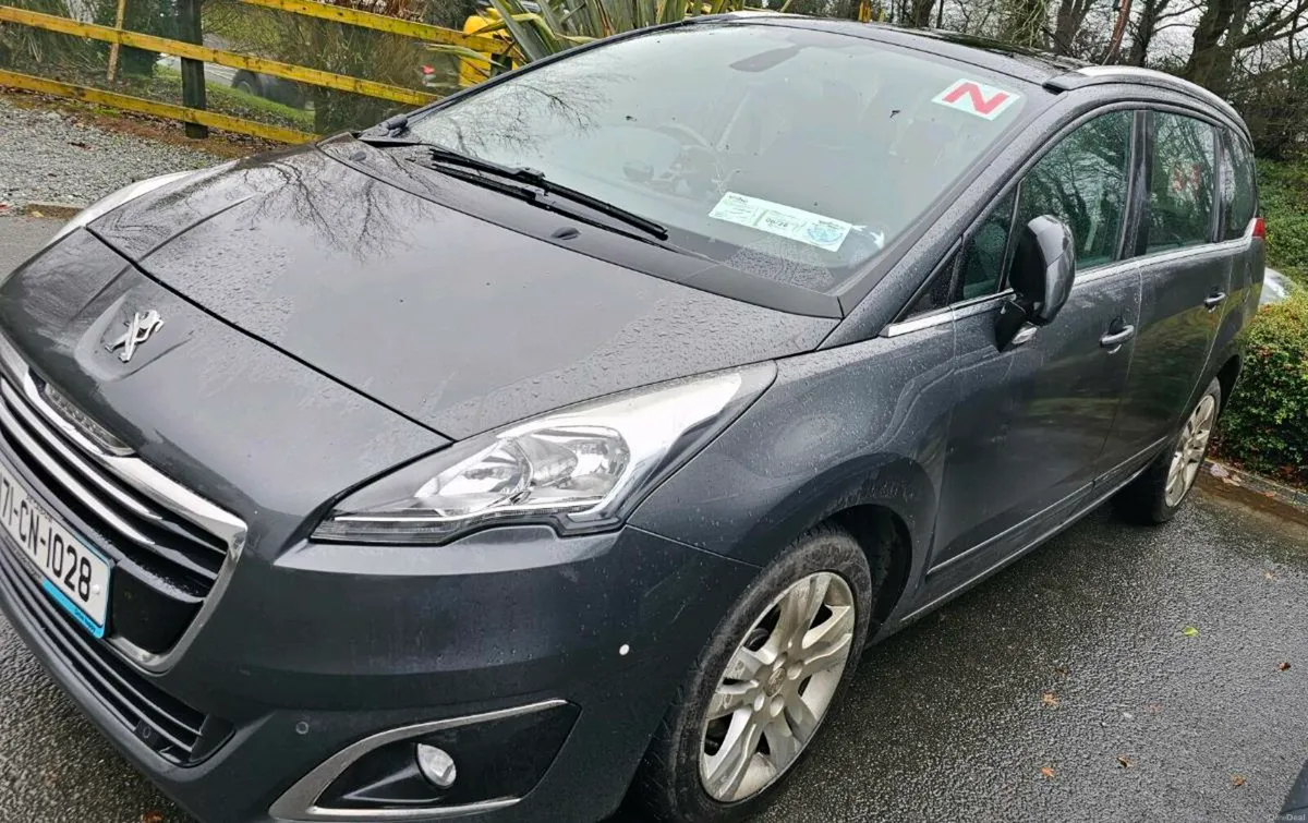 Peugeot 5008 automatic, long nct, low mileage - Image 3