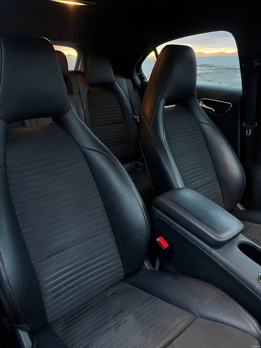 Mercedes-Benz A-Class AMG Black - Image 4