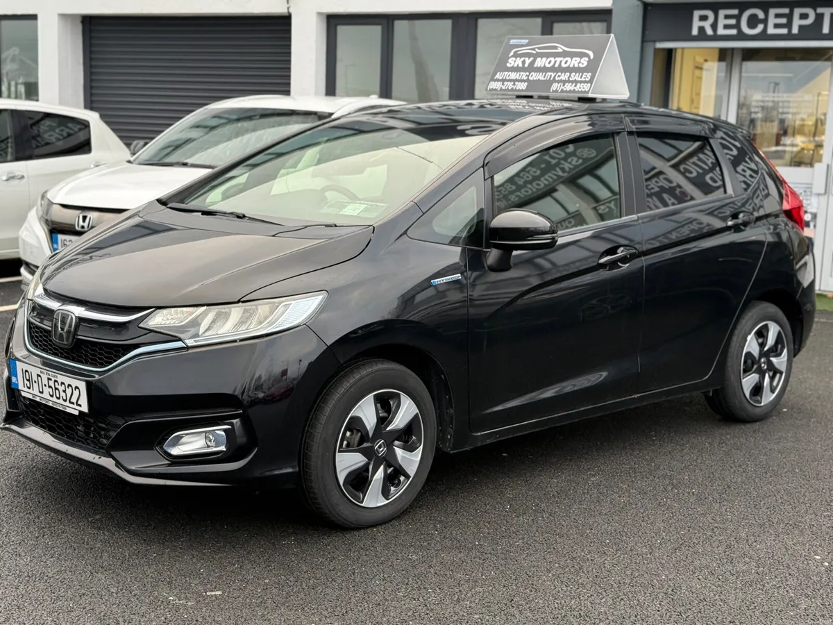 2019 Honda Fit 1.5 Hybrid Auto Top Specs - Image 4