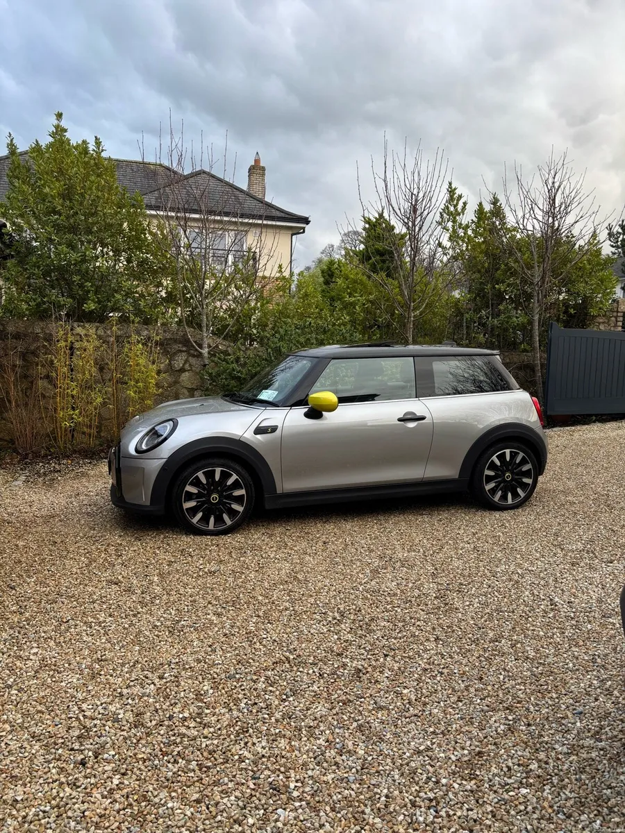 Mini Cooper Car - Image 2