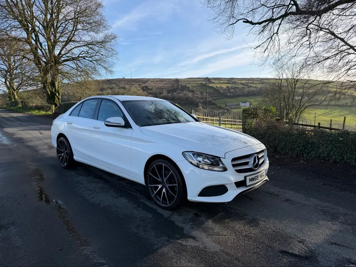 2015 Mercedes Benz C220 7G Auto - Image 1