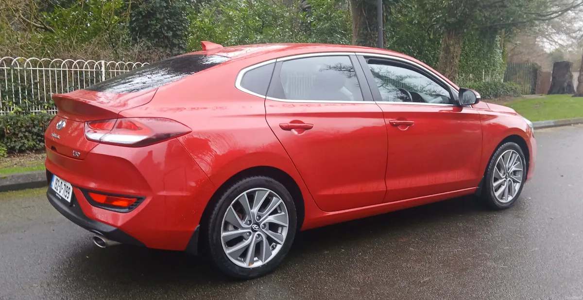 Hyundai i30 2019 1.0 DELUXE 5dr *FSH* - Image 4