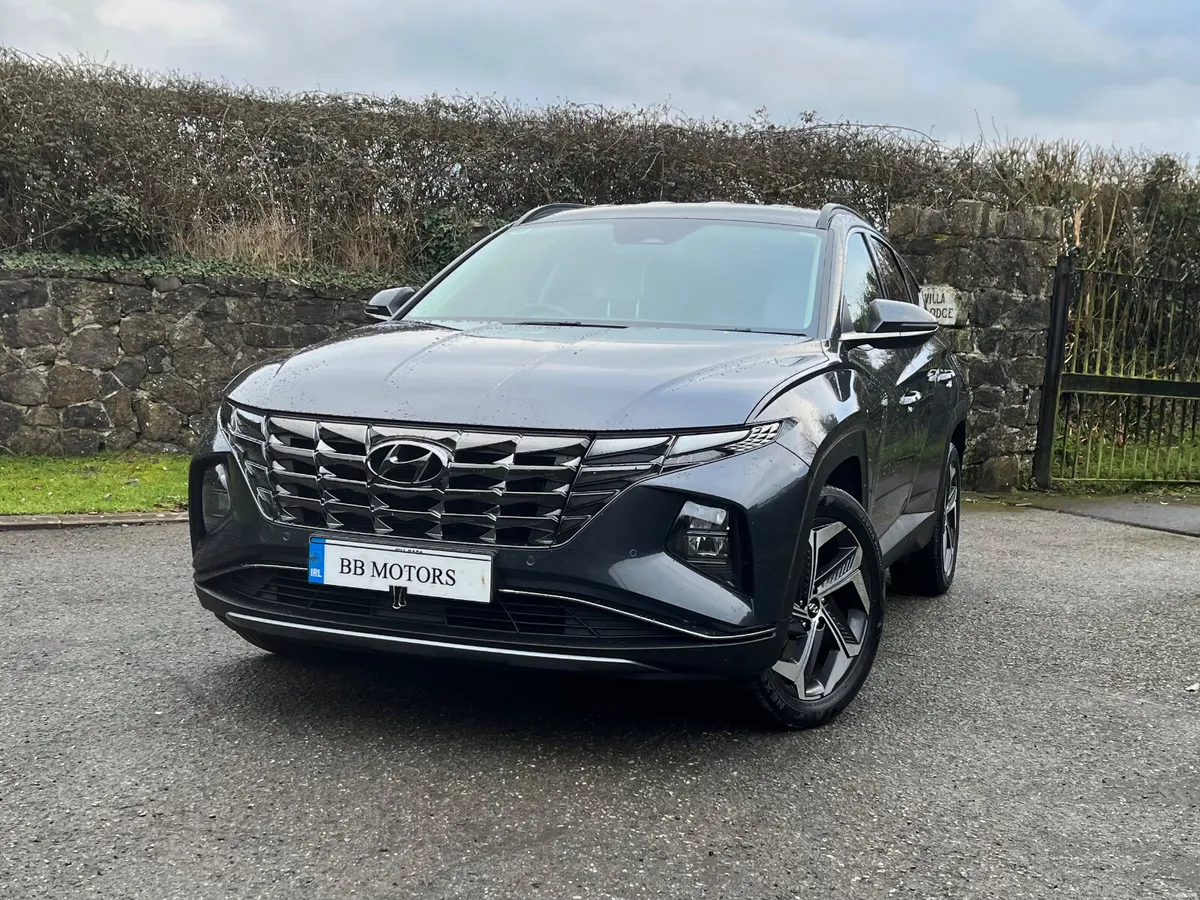 Hyundai Tucson 2WD Executive Plus HEV Auto - Image 4