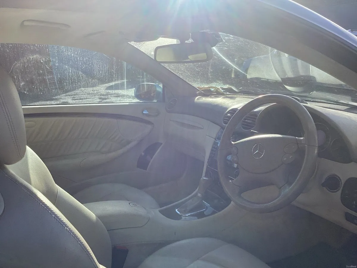 Mercedes 2007 - Image 3