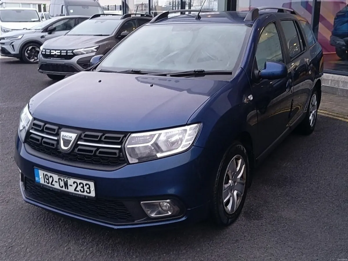 Dacia Logan (ONLY 50000 KMS) H/SPEC SIGNATURE - Image 2
