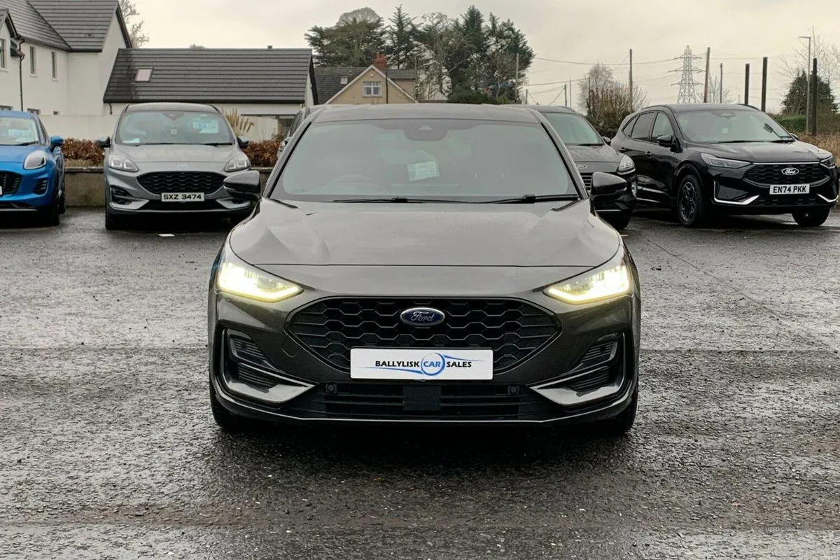Ford Focus 1.0 125PS ST Line in Magntic Grey with - Image 4