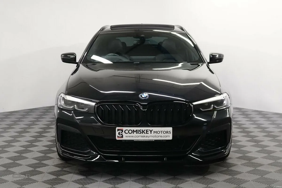 BMW 5-Series 530e M Sport - Image 2