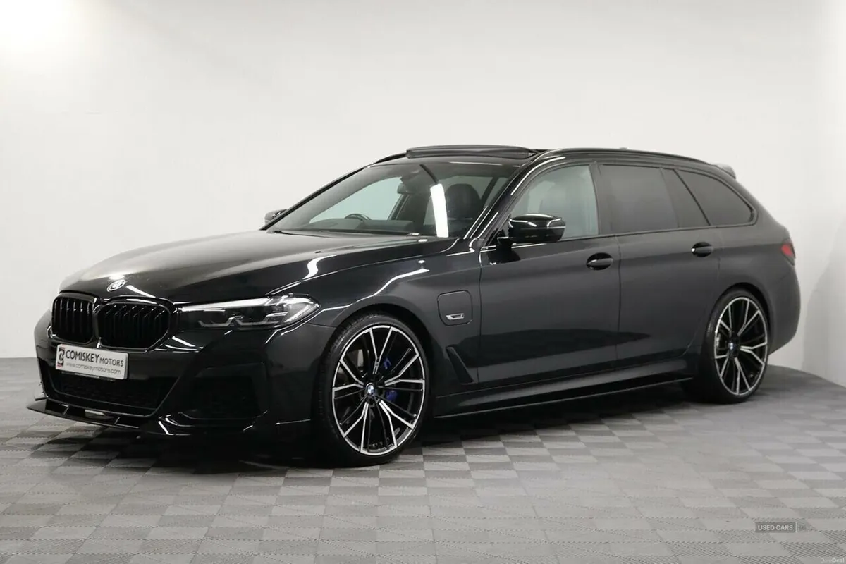 BMW 5-Series 530e M Sport - Image 4