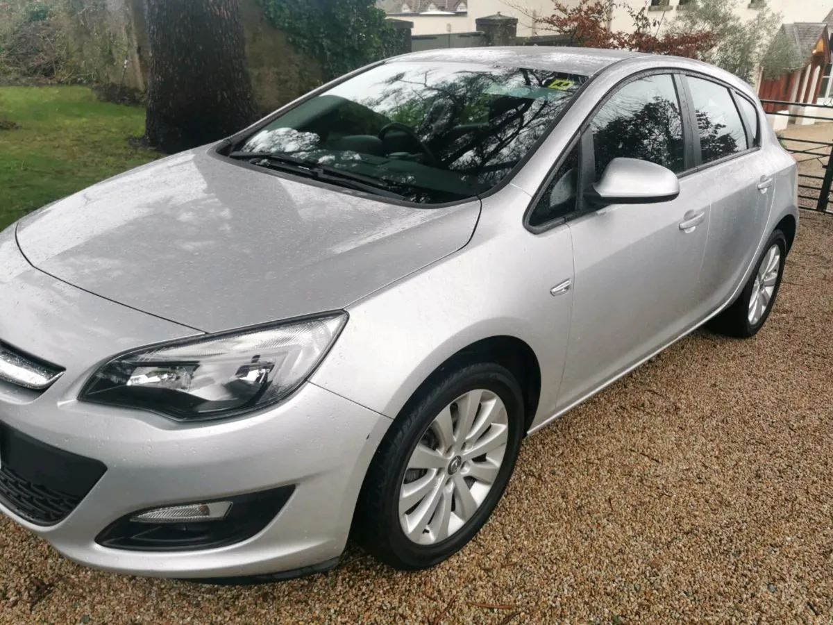 2014 Opel Astra 1.7CDI Diesel 5DR - Image 1