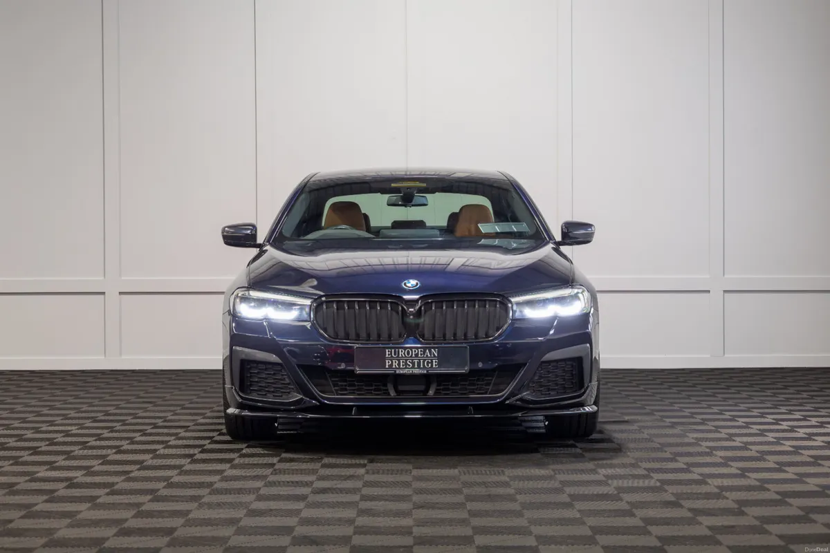 2022 BMW 5-Series 530e M-Sport - Image 2