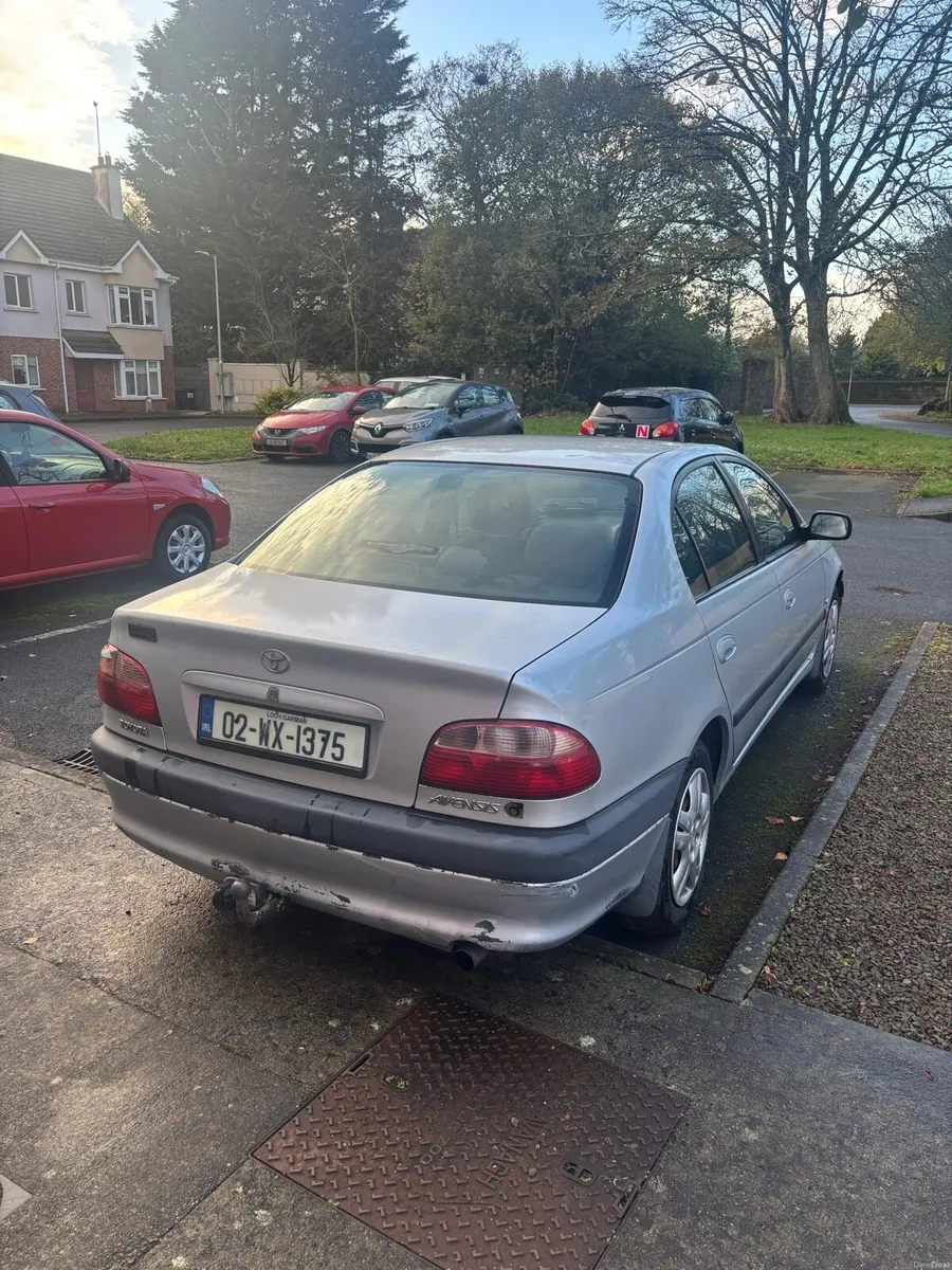 T22 Avensis - Image 2