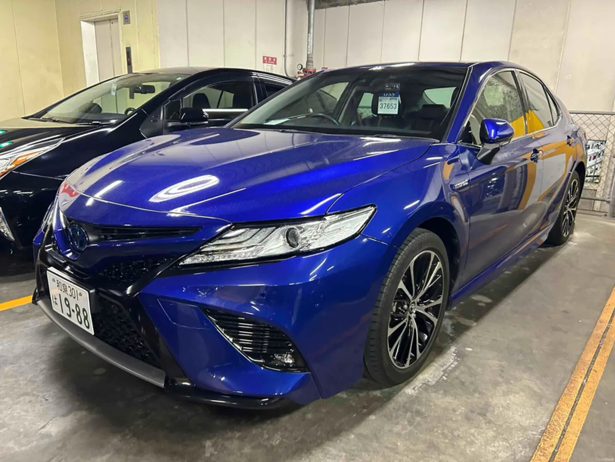 Toyota Camry WS AUTOMATIC HYBRID 2.5 PETROL //LOW