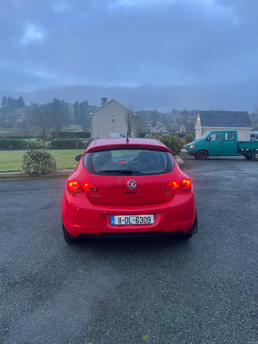 Vauxhall Astra 1.7L - Image 4