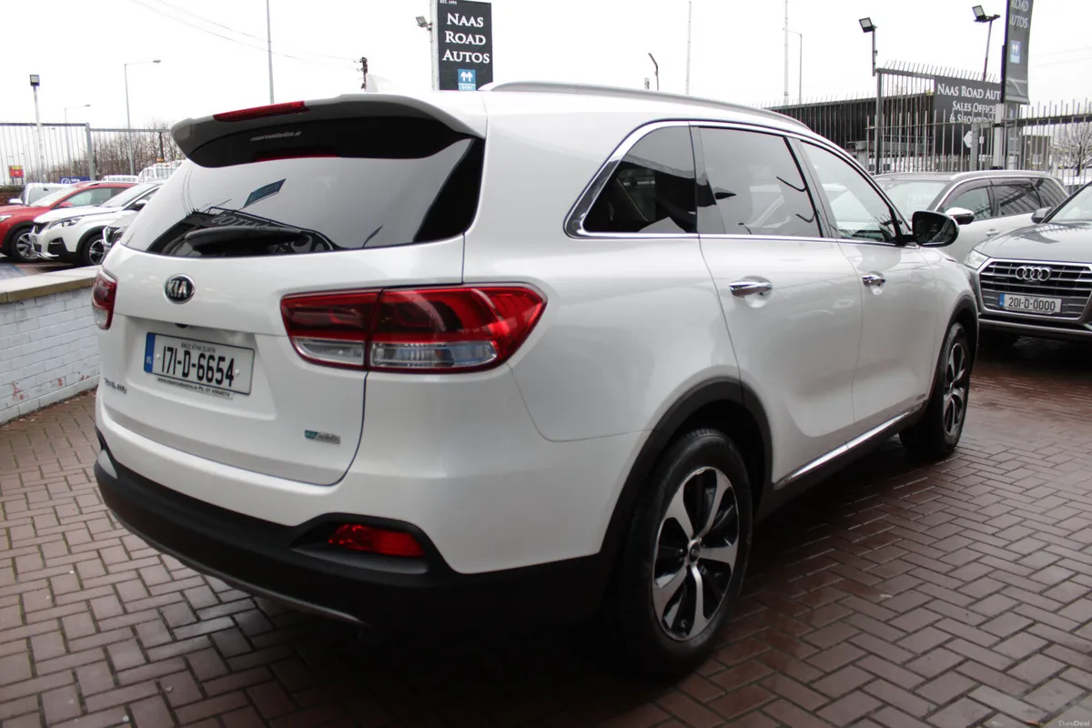 Kia Sorento 2017 - Image 4