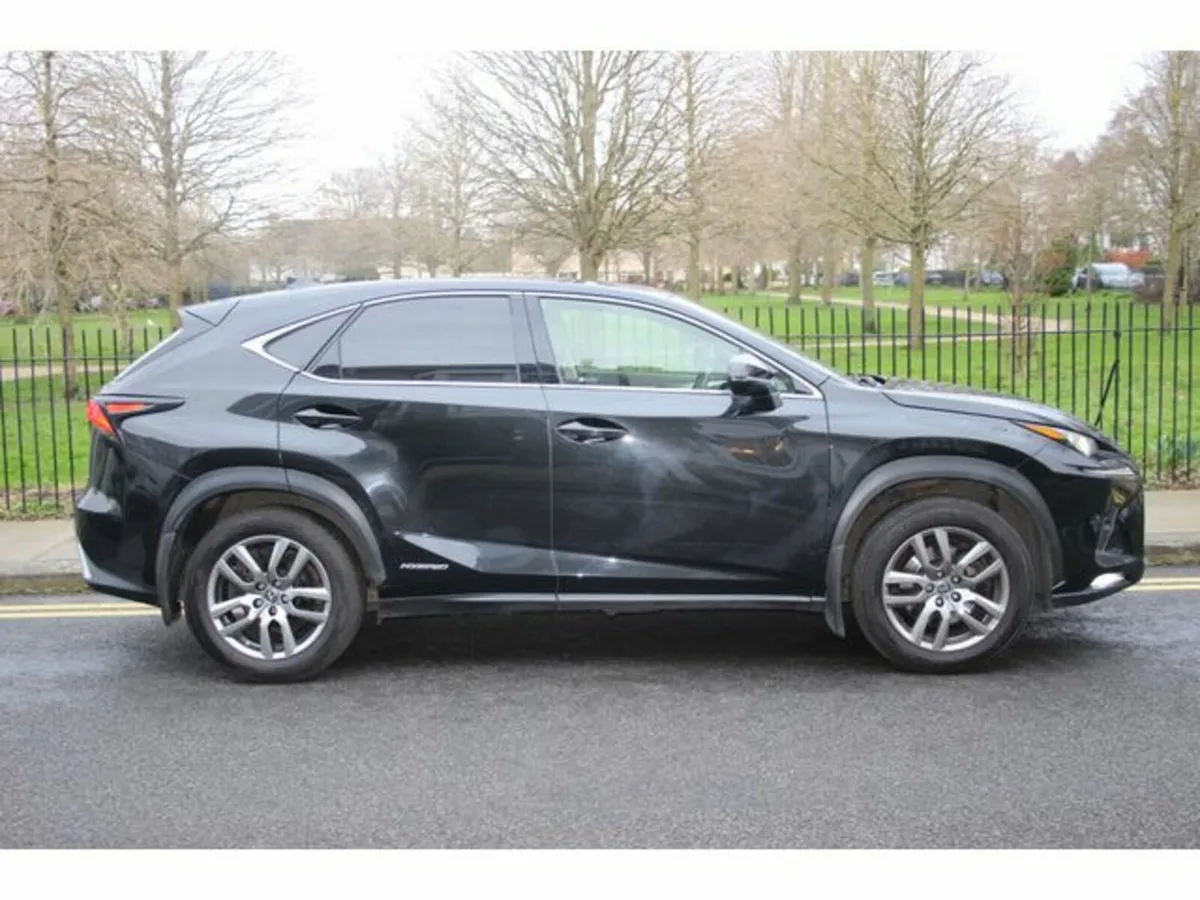 Lexus NX NX 2 5 300H Luxury 4WD 197HP 5 - Image 3