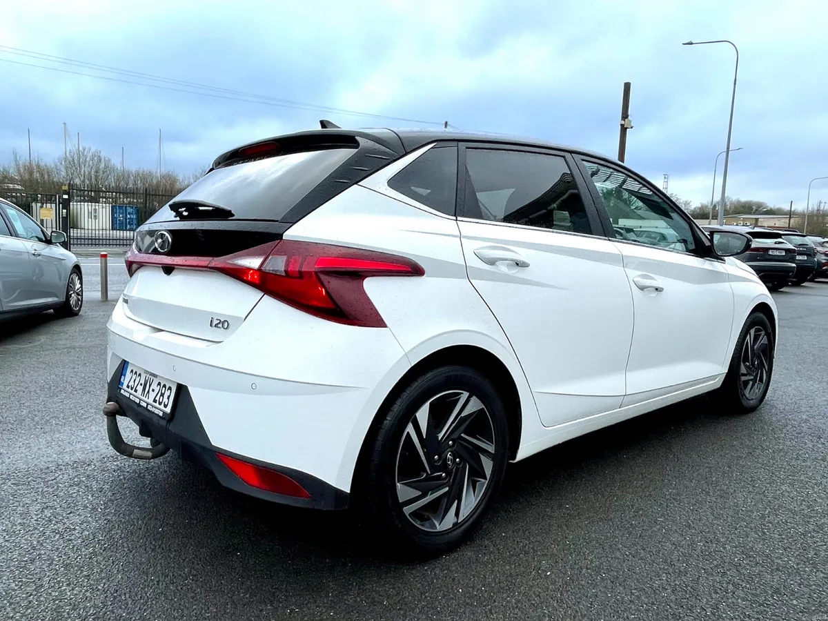Hyundai i20 Deluxe Plus - Image 4