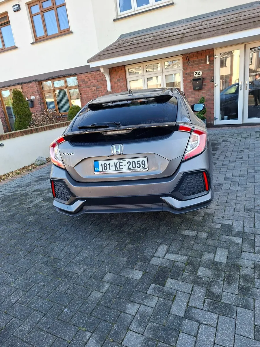 Honda Civic 2018 - Image 4