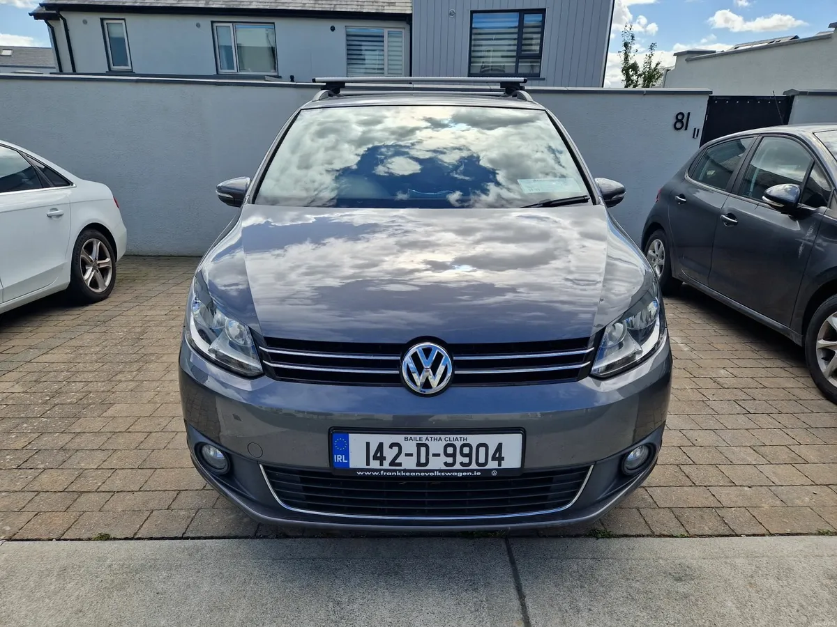 Volkswagen Touran 2014 - Image 2