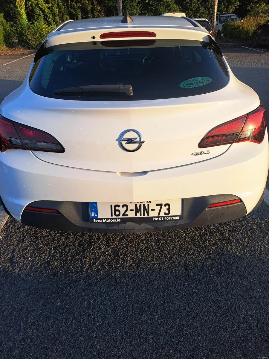 Opel Astra GTC 2016 - Image 1