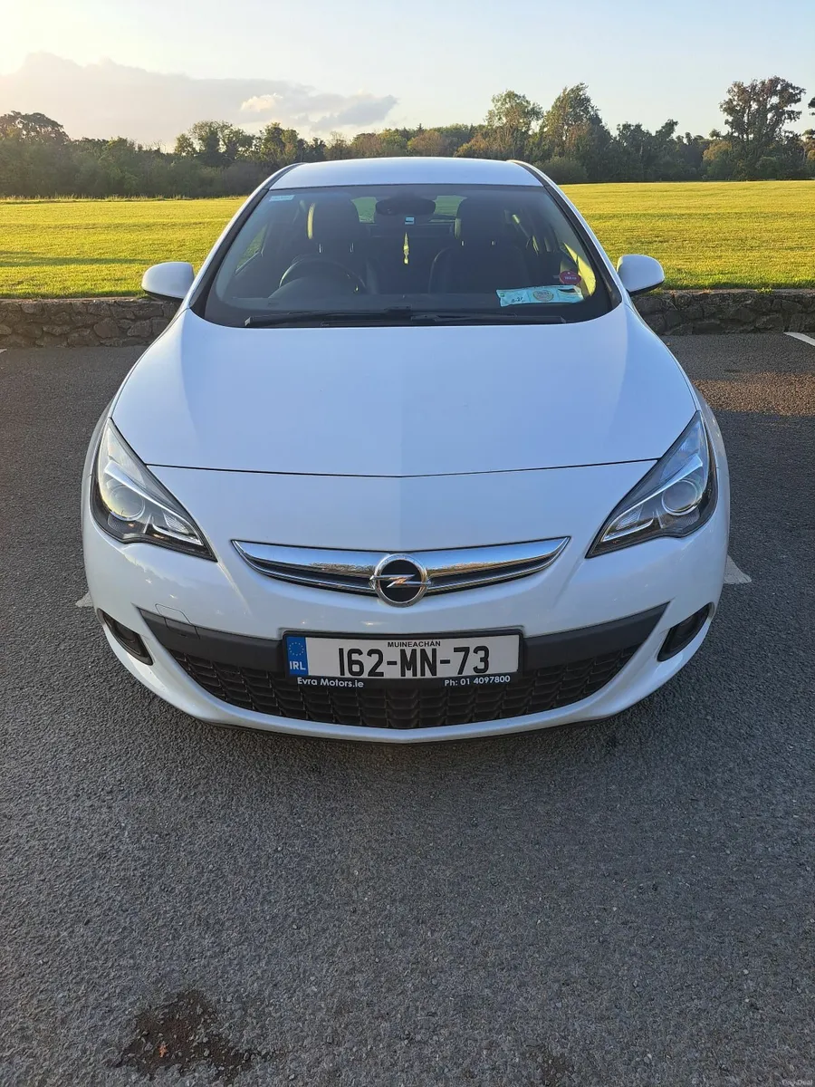 Opel Astra GTC 2016 - Image 3