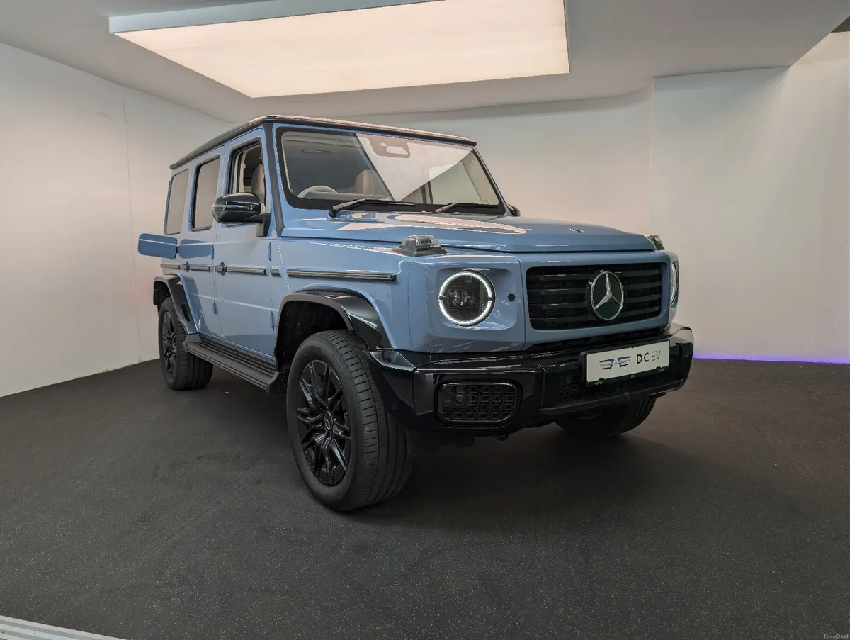 Mercedes-Benz G-Class 2025 - Image 3